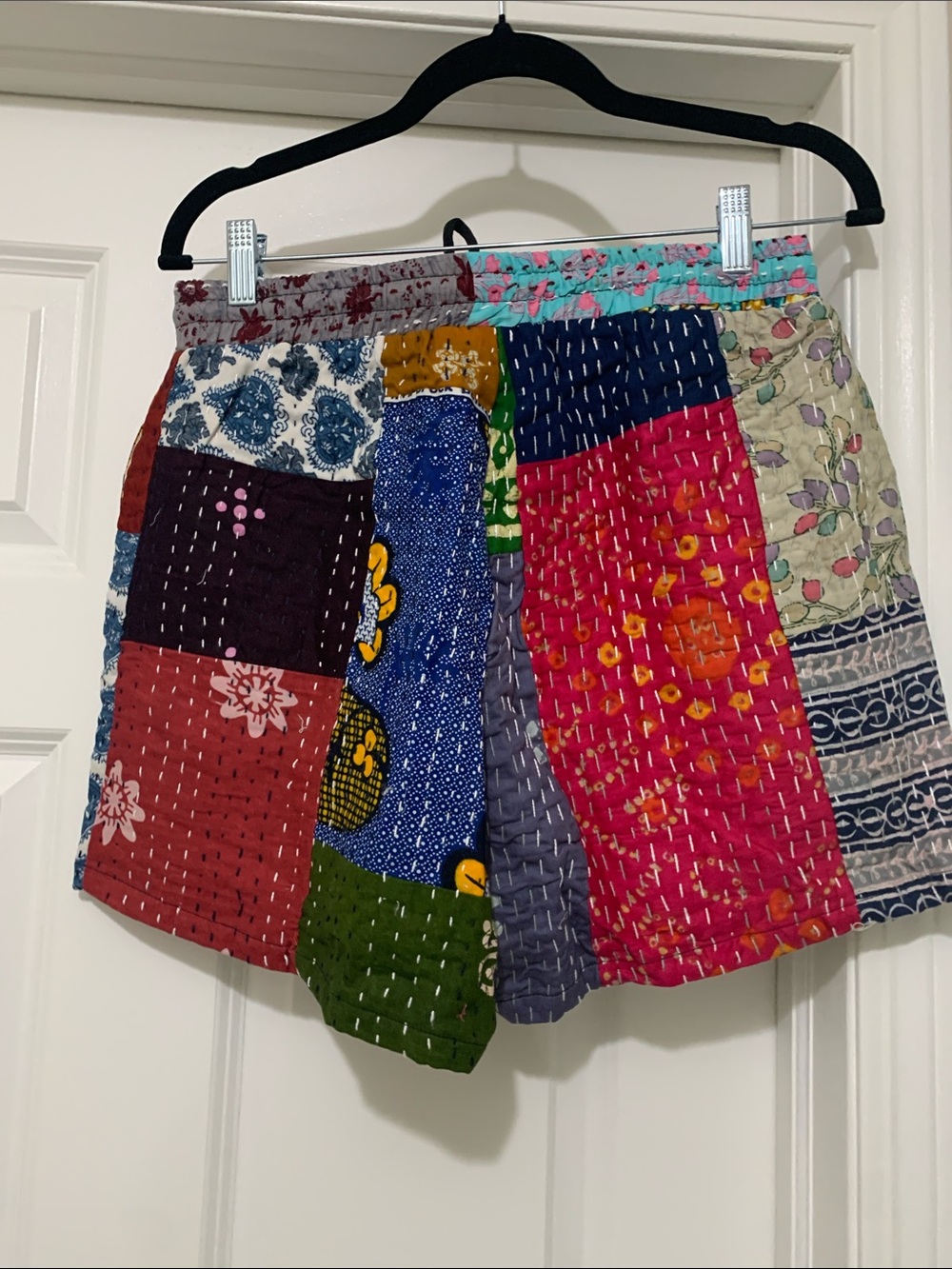 Raj Kantha Shorts - Picture 2 of 3